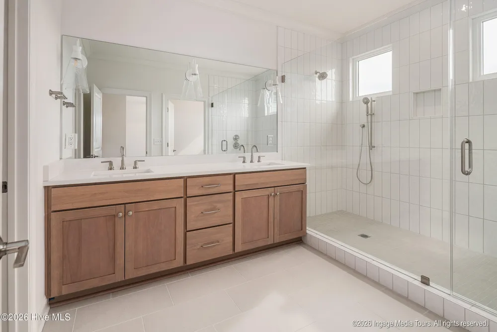 16 Pinewood Cove Snow Hill, NC 28580