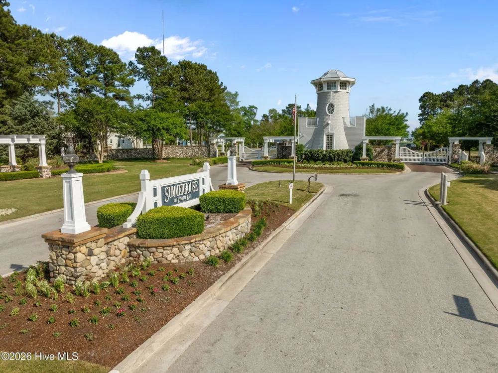 559 Moss Lake Lane Holly Ridge, NC 28445