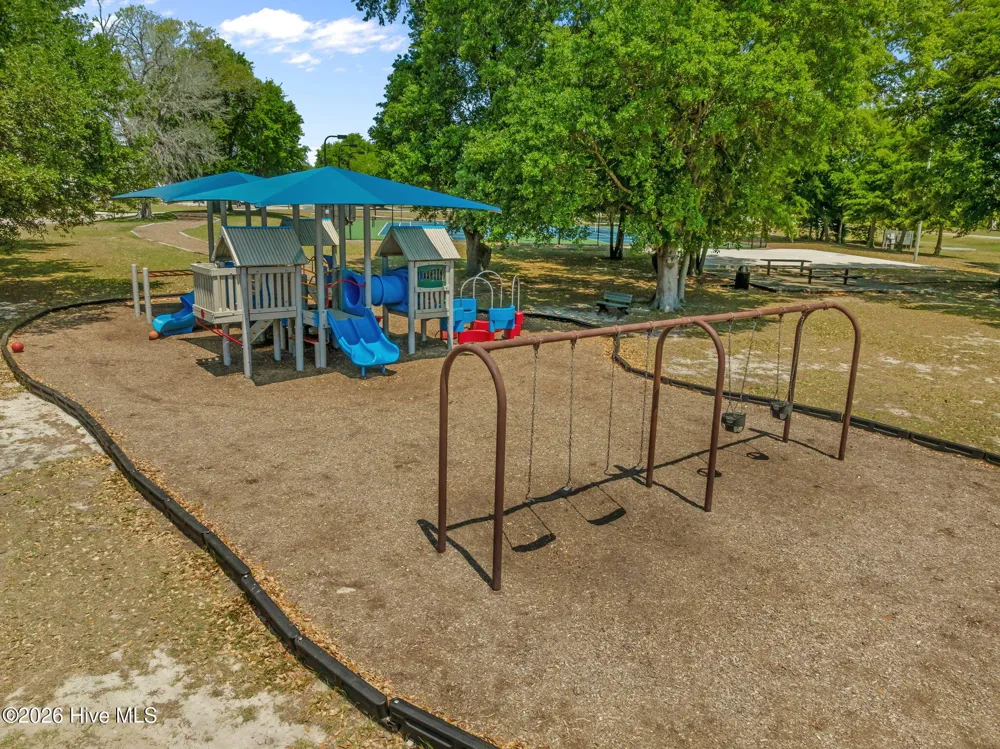 559 Moss Lake Lane Holly Ridge, NC 28445