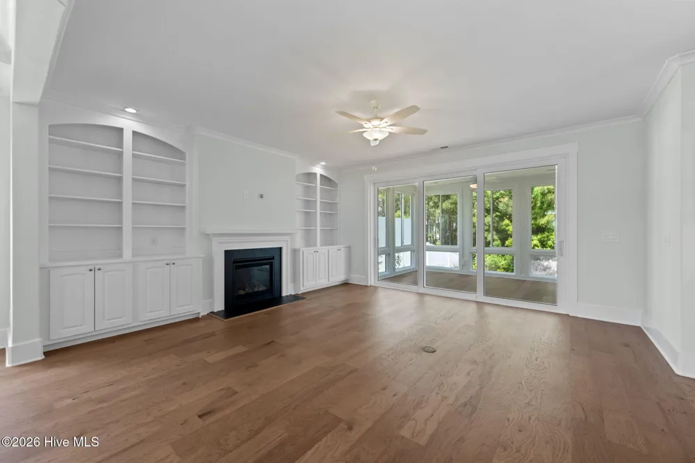 559 Moss Lake Lane Holly Ridge, NC 28445