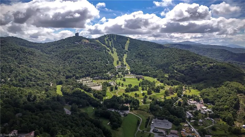 7277 Beech Mountain Road Beech Mountain, NC 28622