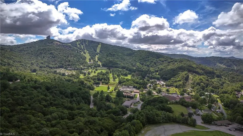 7277 Beech Mountain Road Beech Mountain, NC 28622