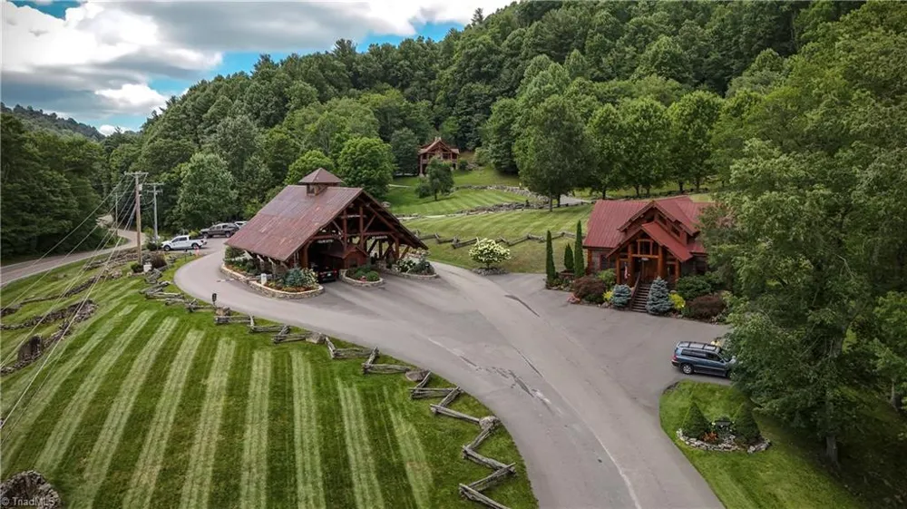 7277 Beech Mountain Road Beech Mountain, NC 28622