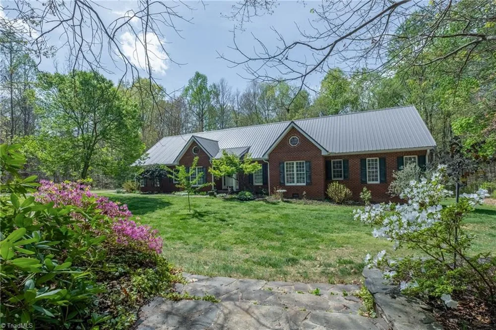 3227 US Highway 601 Mocksville, NC 27028