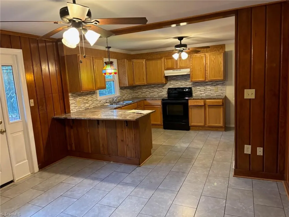 3972 Transou Road Pfafftown, NC 27040