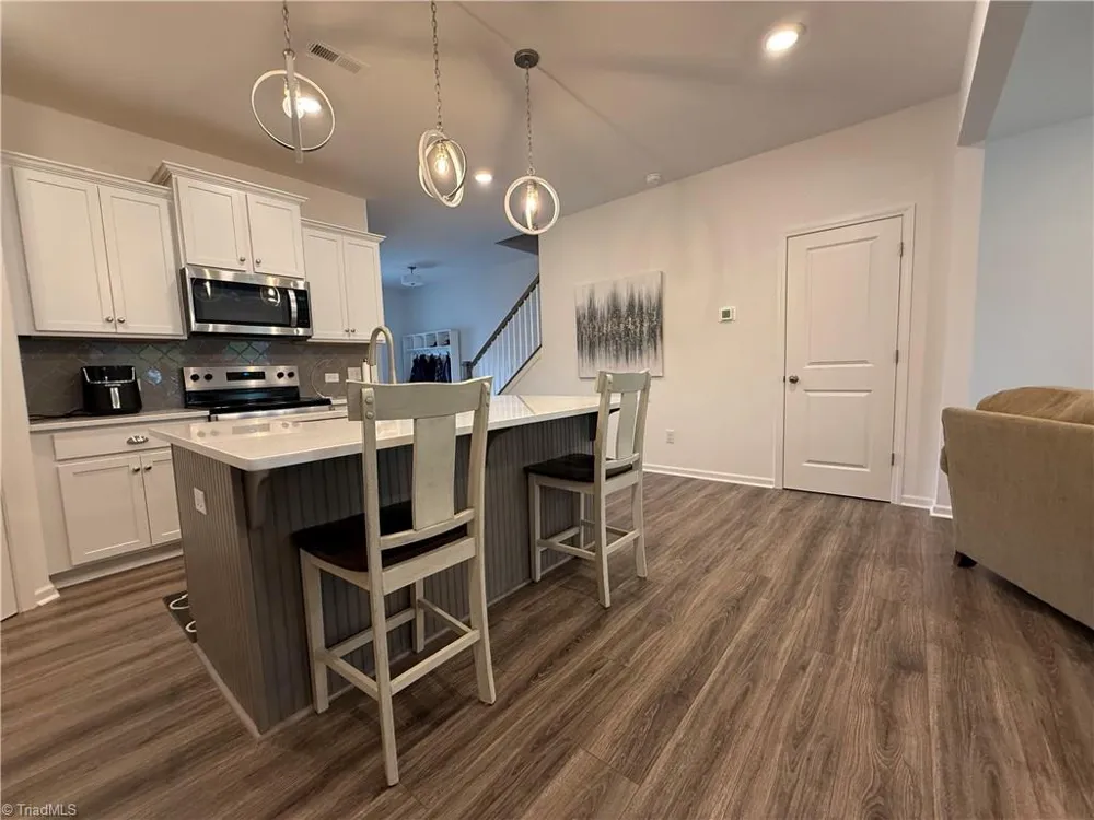 4035 Aster Point Court Pfafftown, NC 27040