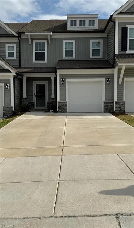 4035 Aster Point Court Pfafftown, NC 27040