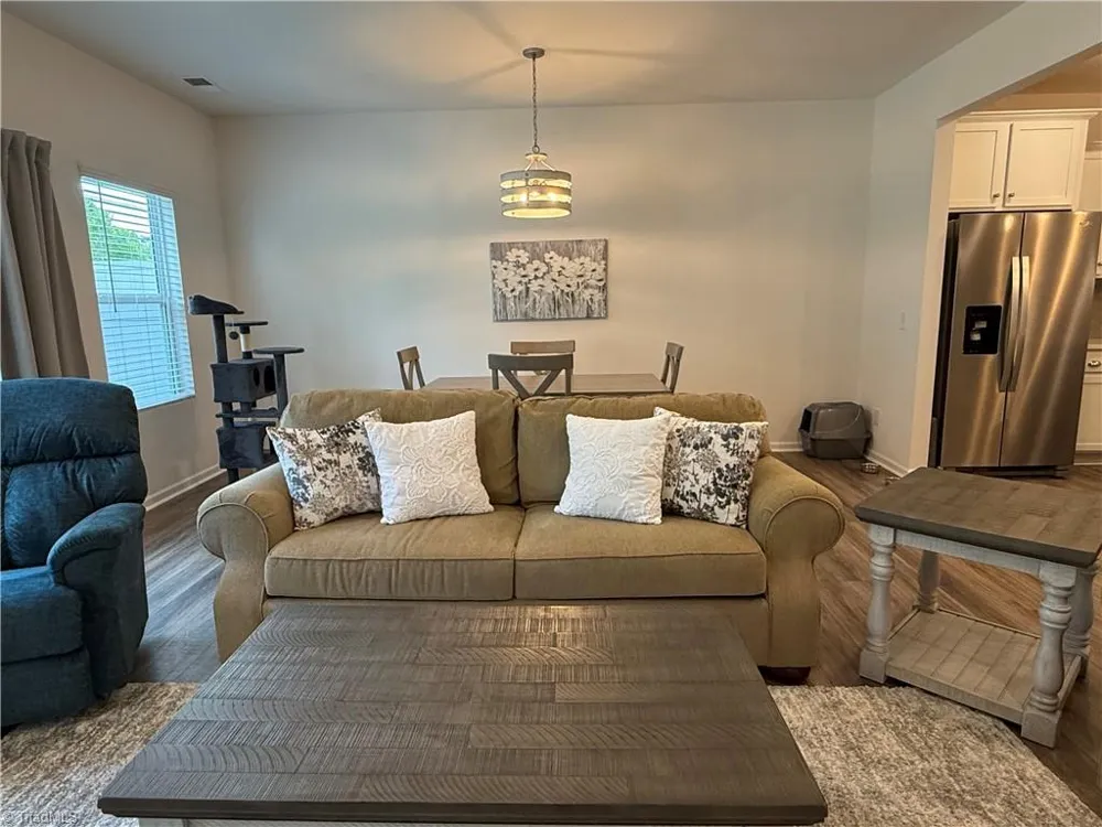 4035 Aster Point Court Pfafftown, NC 27040