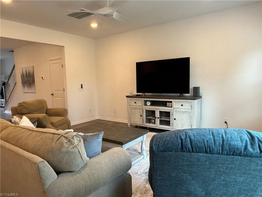 4035 Aster Point Court Pfafftown, NC 27040