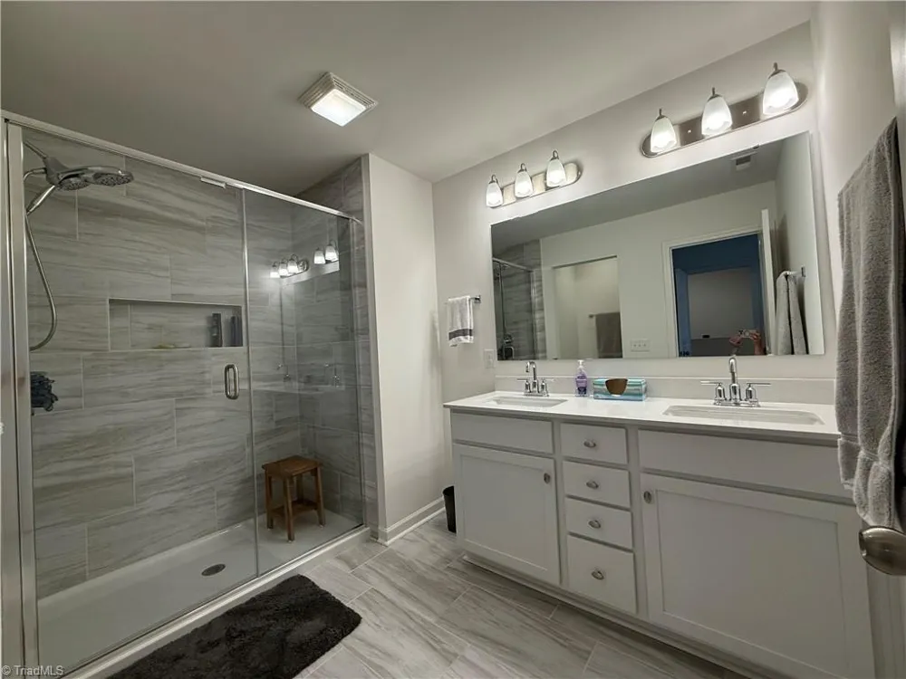 4035 Aster Point Court Pfafftown, NC 27040
