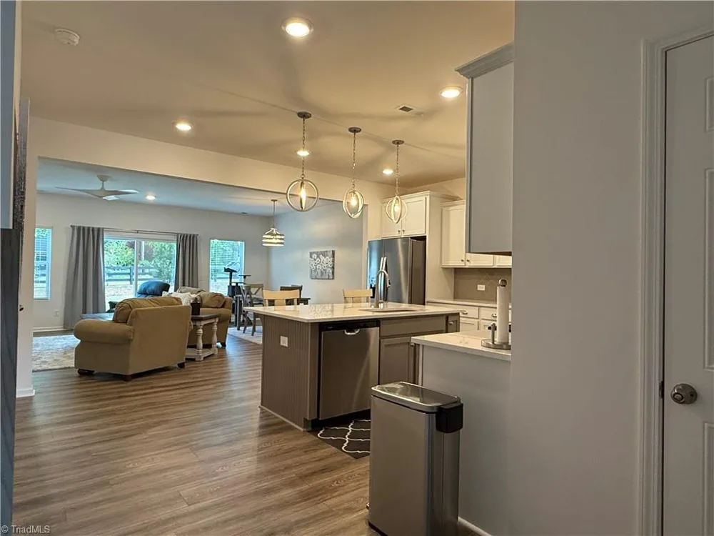 4035 Aster Point Court Pfafftown, NC 27040