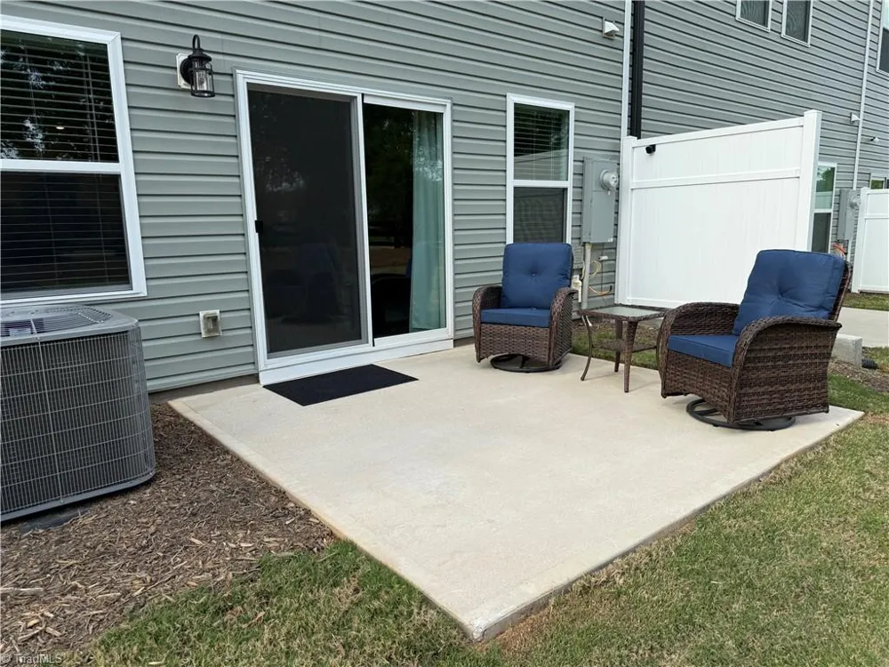 4035 Aster Point Court Pfafftown, NC 27040