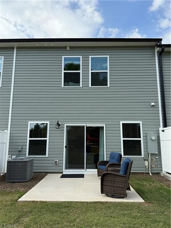 4035 Aster Point Court Pfafftown, NC 27040