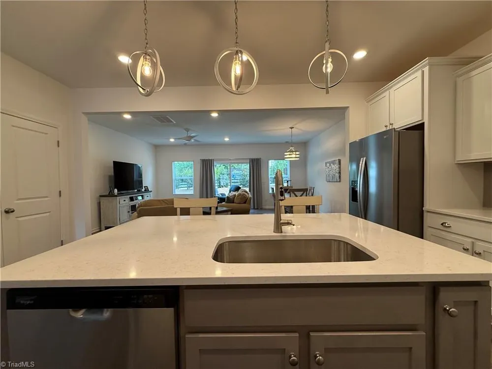 4035 Aster Point Court Pfafftown, NC 27040