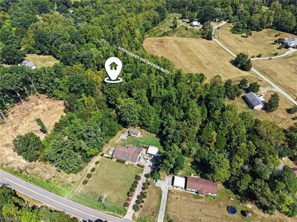 146 Mabes Road Eden, NC 27288