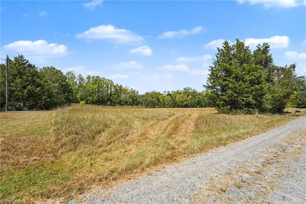 146 Mabes Road Eden, NC 27288
