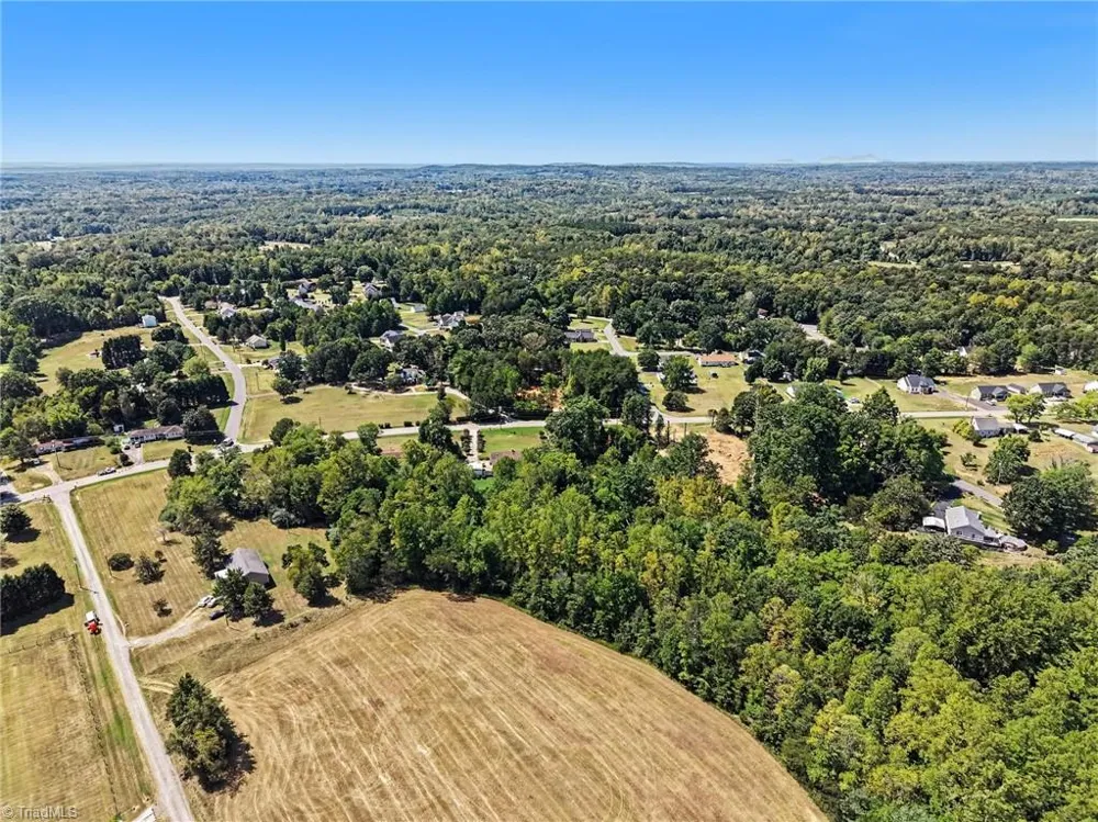 146 Mabes Road Eden, NC 27288