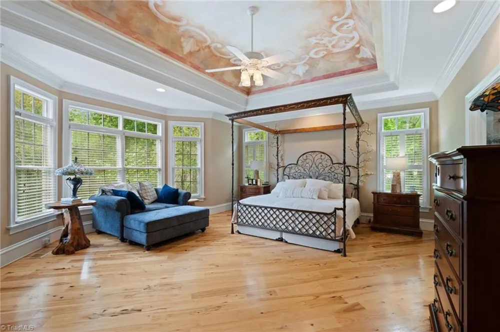 7601 Crossing Ridge Drive Belews Creek, NC 27009