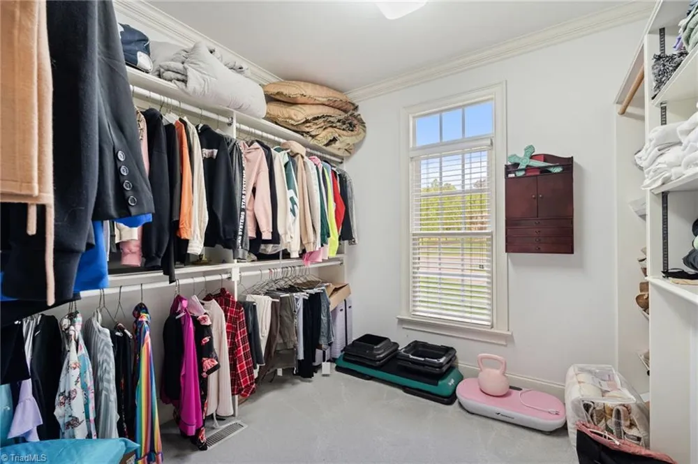 7601 Crossing Ridge Drive Belews Creek, NC 27009