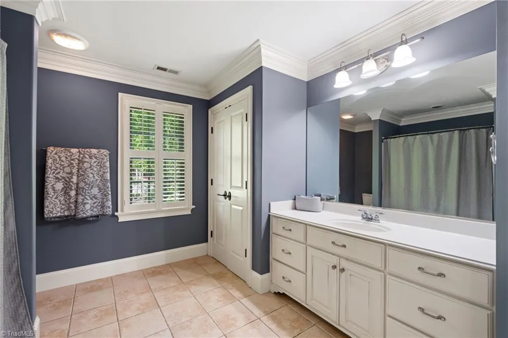 7601 Crossing Ridge Drive Belews Creek, NC 27009