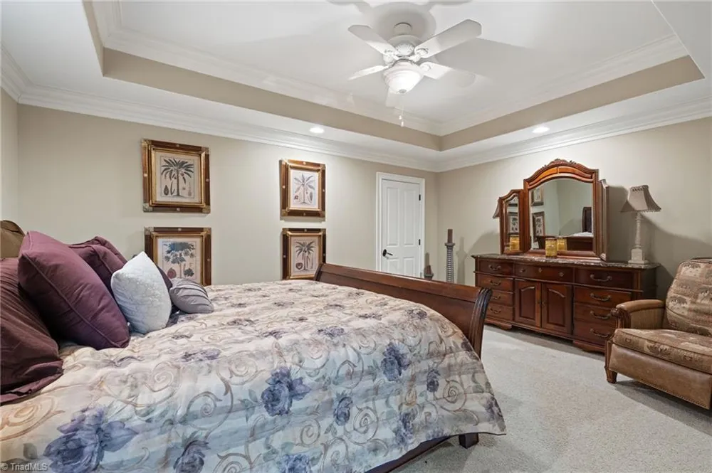 7601 Crossing Ridge Drive Belews Creek, NC 27009