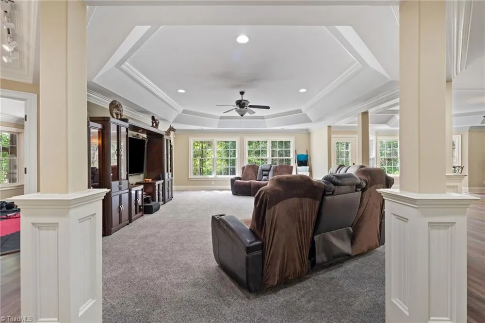 7601 Crossing Ridge Drive Belews Creek, NC 27009