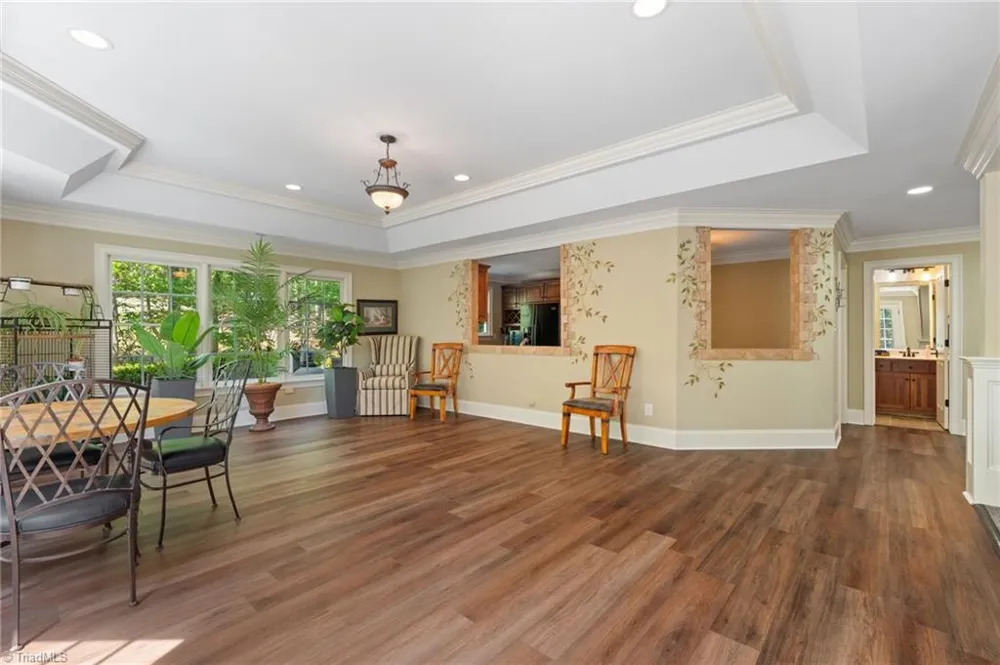 7601 Crossing Ridge Drive Belews Creek, NC 27009