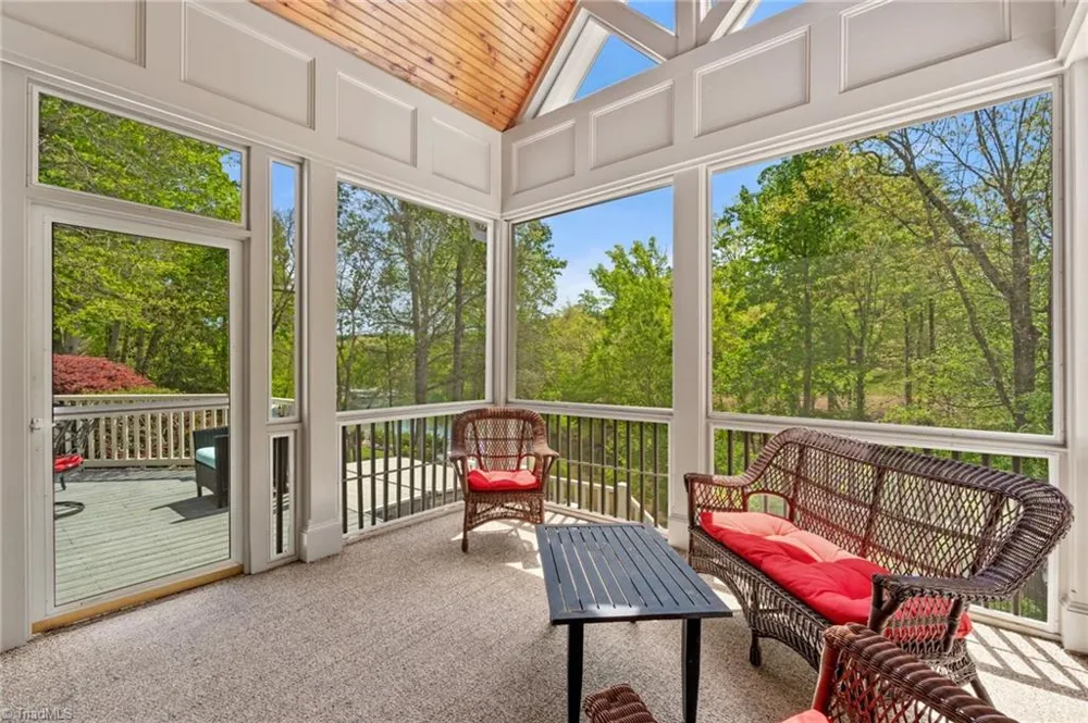 7601 Crossing Ridge Drive Belews Creek, NC 27009