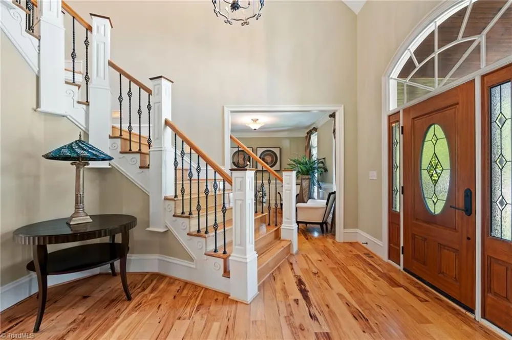 7601 Crossing Ridge Drive Belews Creek, NC 27009