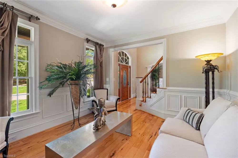 7601 Crossing Ridge Drive Belews Creek, NC 27009