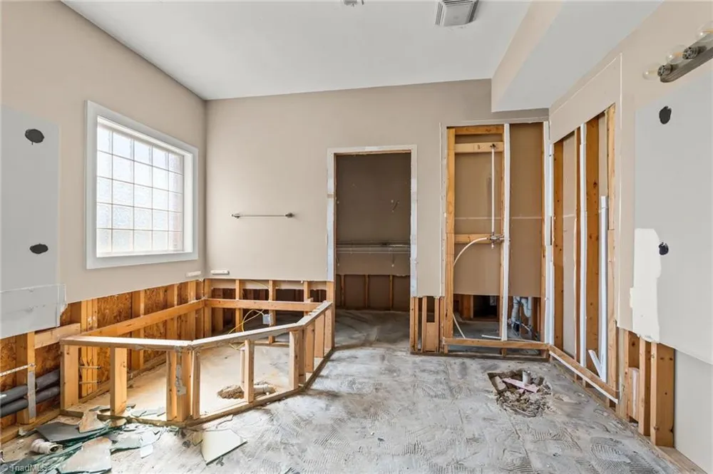 135 Oak Run Court Lewisville, NC 27023