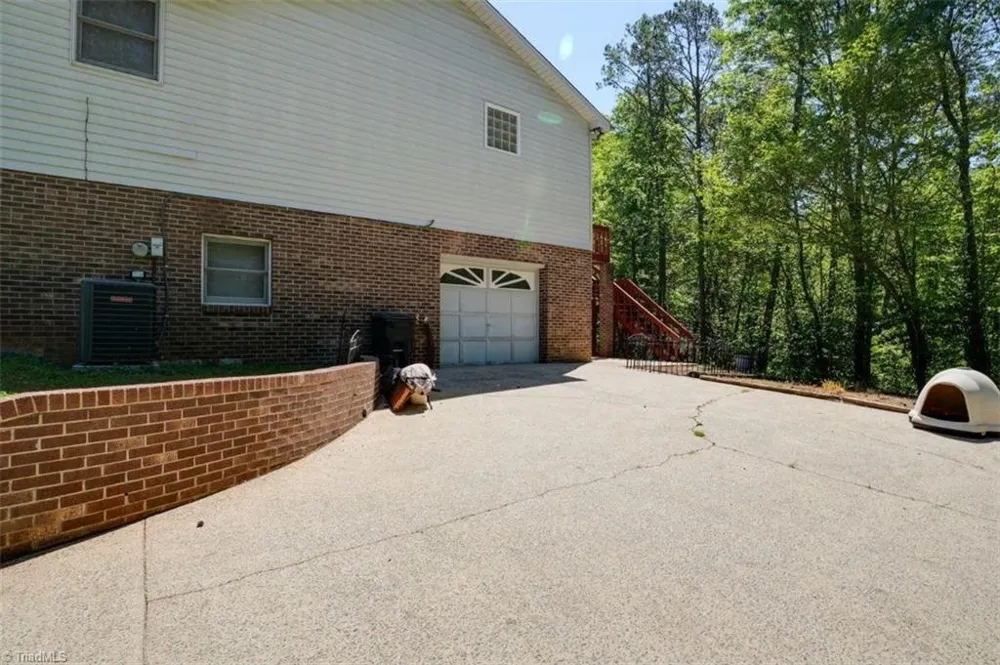 1495 Devaux Road Rural Hall, NC 27045