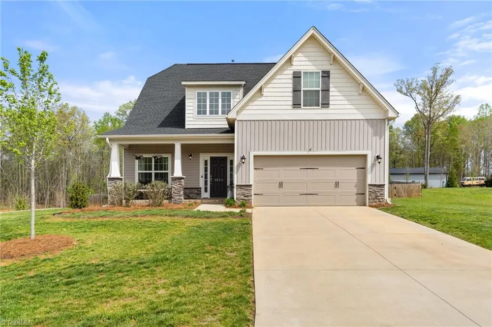8629 Stone Valley Drive Clemmons, NC 27012