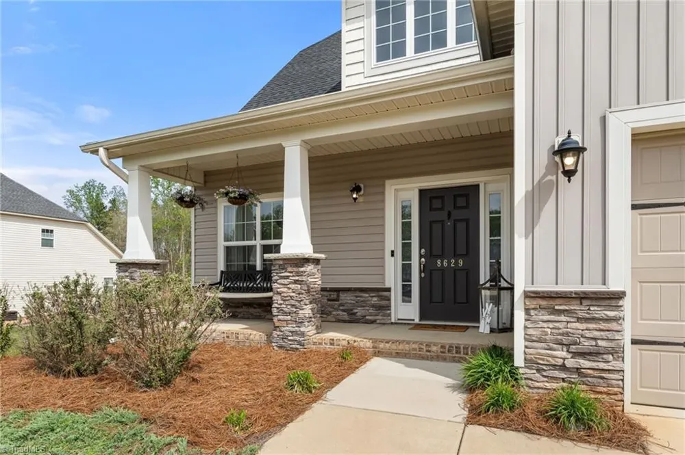 8629 Stone Valley Drive Clemmons, NC 27012
