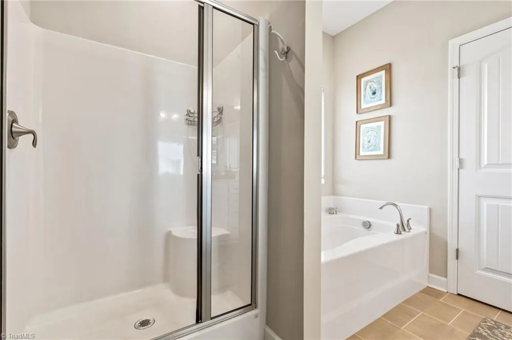 8629 Stone Valley Drive Clemmons, NC 27012
