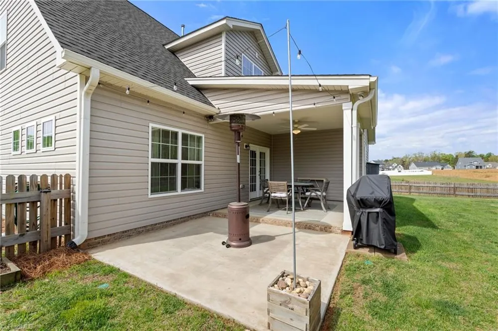 8629 Stone Valley Drive Clemmons, NC 27012