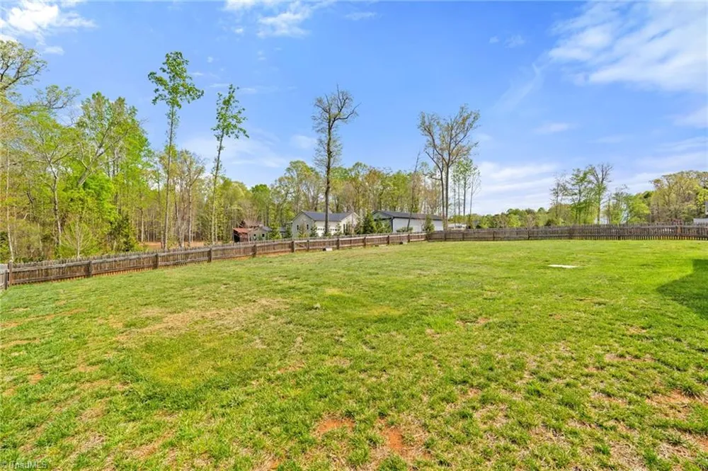 8629 Stone Valley Drive Clemmons, NC 27012