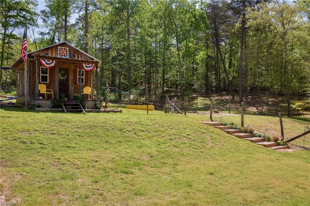7198 Spring Hill Road Lewisville, NC 27023