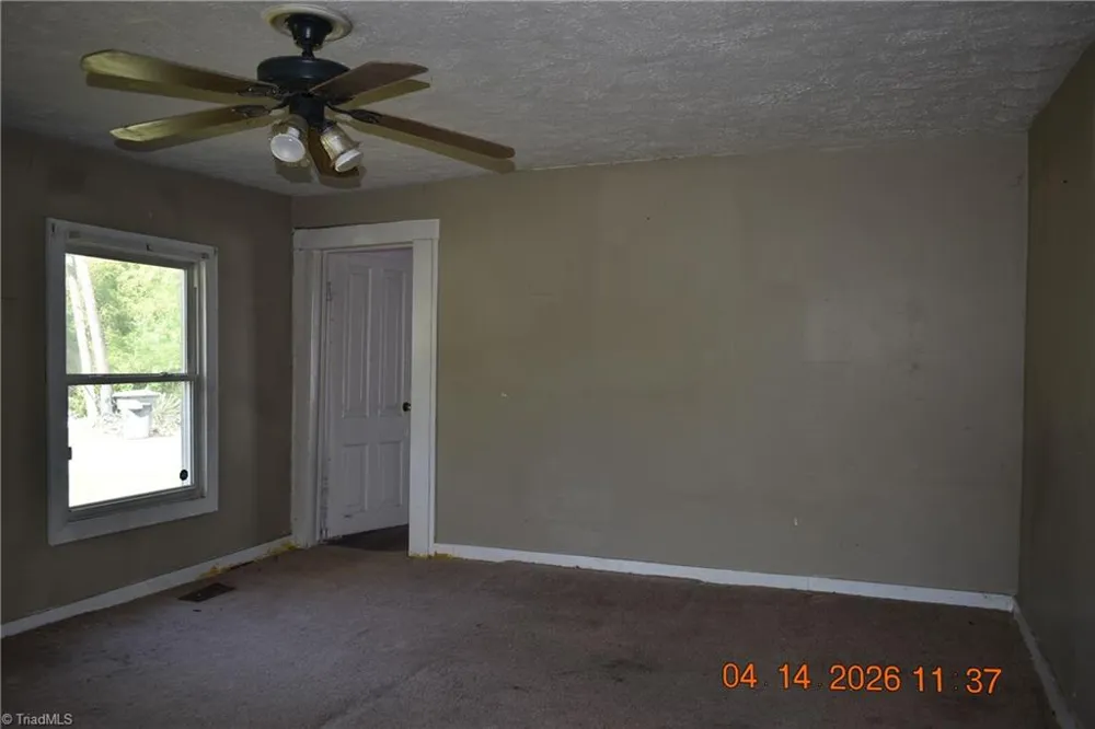 939 Galloway Street Eden, NC 27288