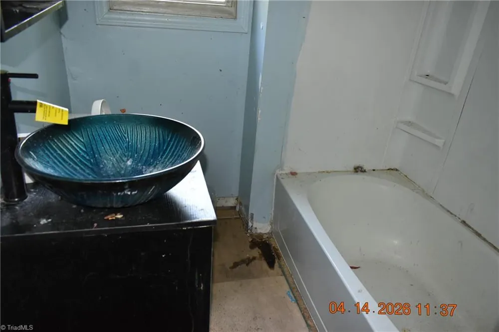 939 Galloway Street Eden, NC 27288