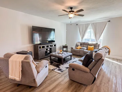 907 Sweetgrass Circle