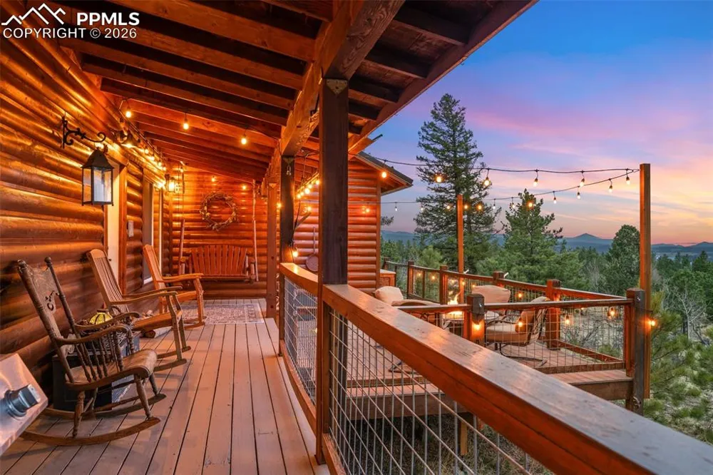 1366 Vagabond Creek Drive Lake George, CO 80827
