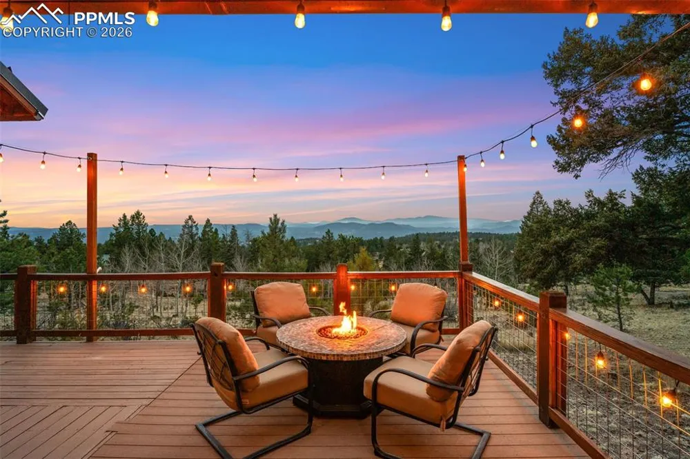 1366 Vagabond Creek Drive Lake George, CO 80827