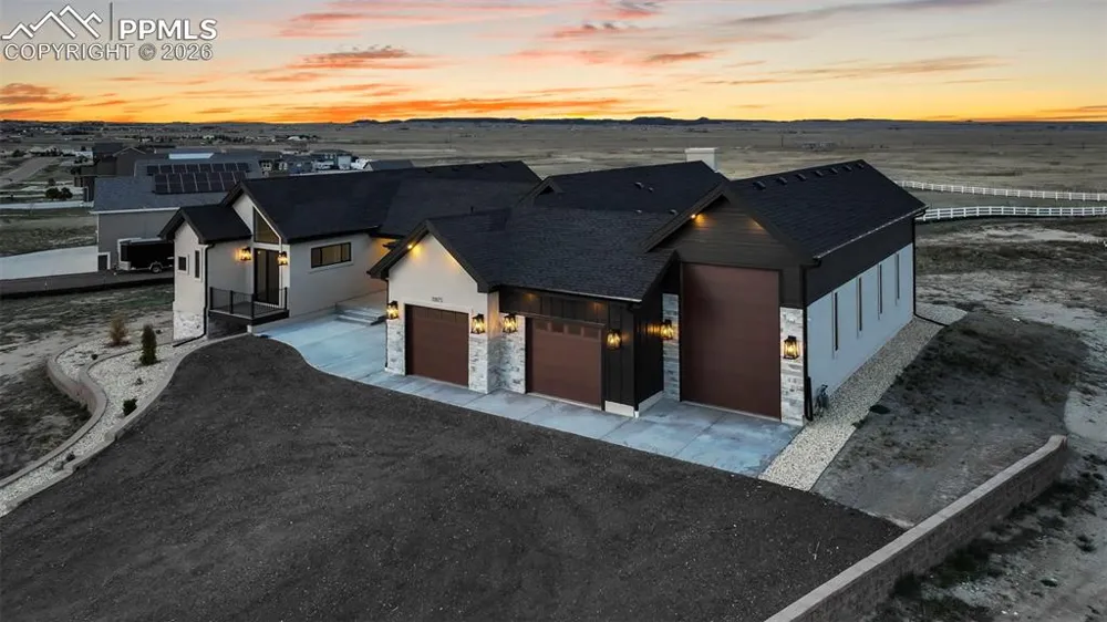 11975 Silver Concho Trail Elbert, CO 80106