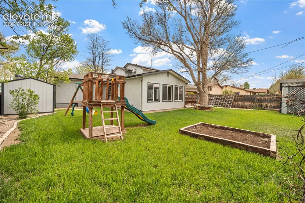 25 Fordham Circle Pueblo, CO 81005