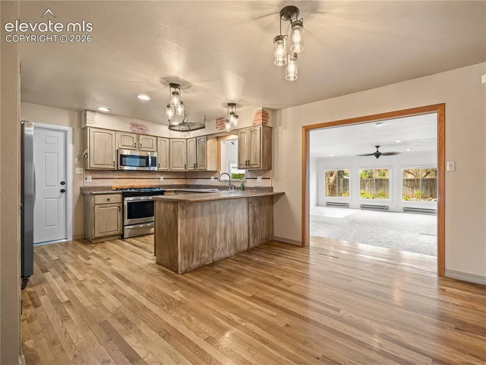25 Fordham Circle Pueblo, CO 81005