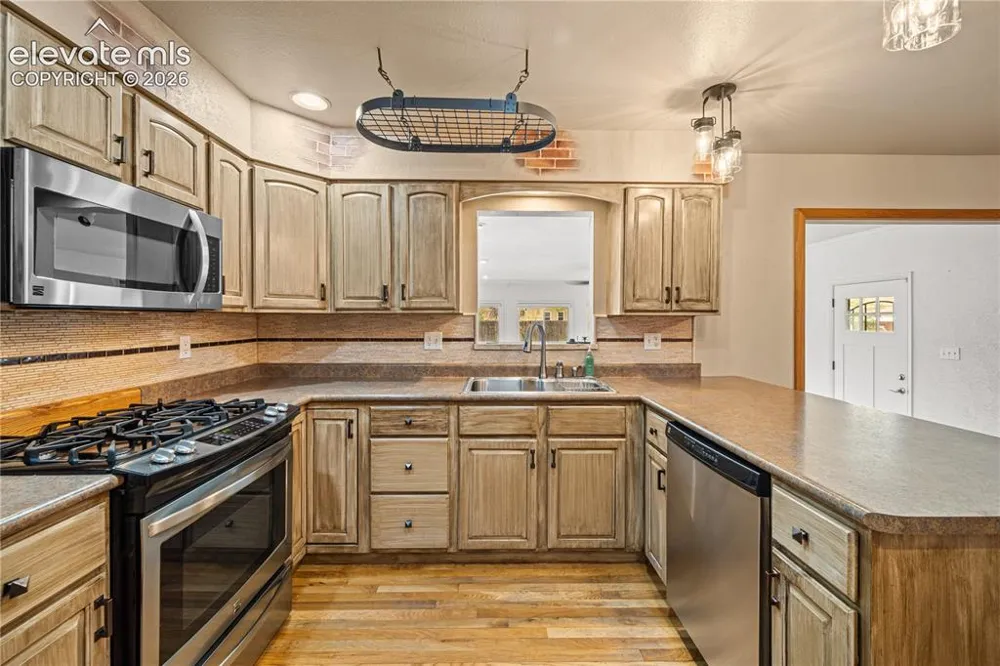 25 Fordham Circle Pueblo, CO 81005