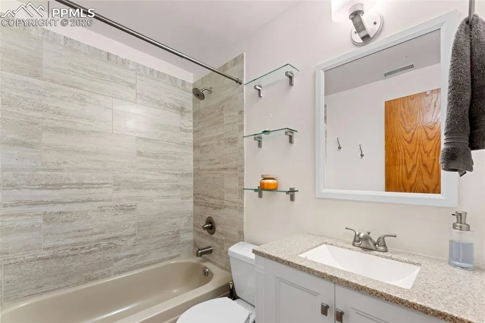 376 Pilot Knob Avenue Manitou Springs, CO 80829