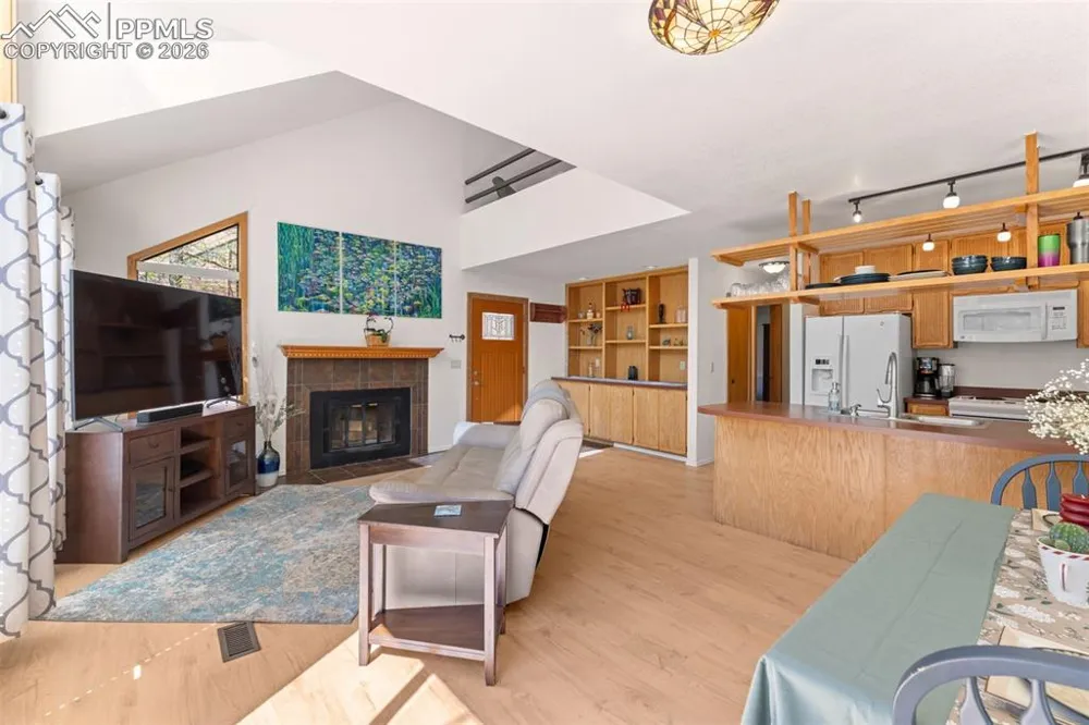 376 Pilot Knob Avenue Manitou Springs, CO 80829