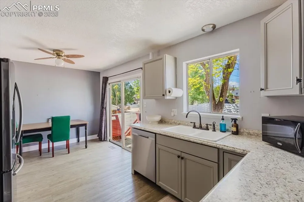 11 MacGregor Road Pueblo, CO 81001
